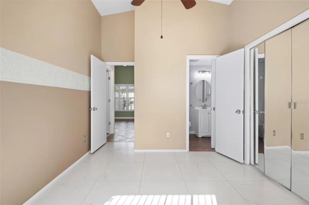9836 FLYNT CIRCLE Orlando, FL 32825