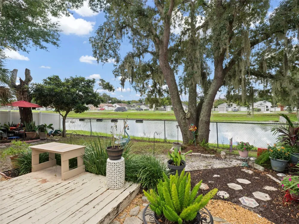 9836 FLYNT CIRCLE Orlando, FL 32825