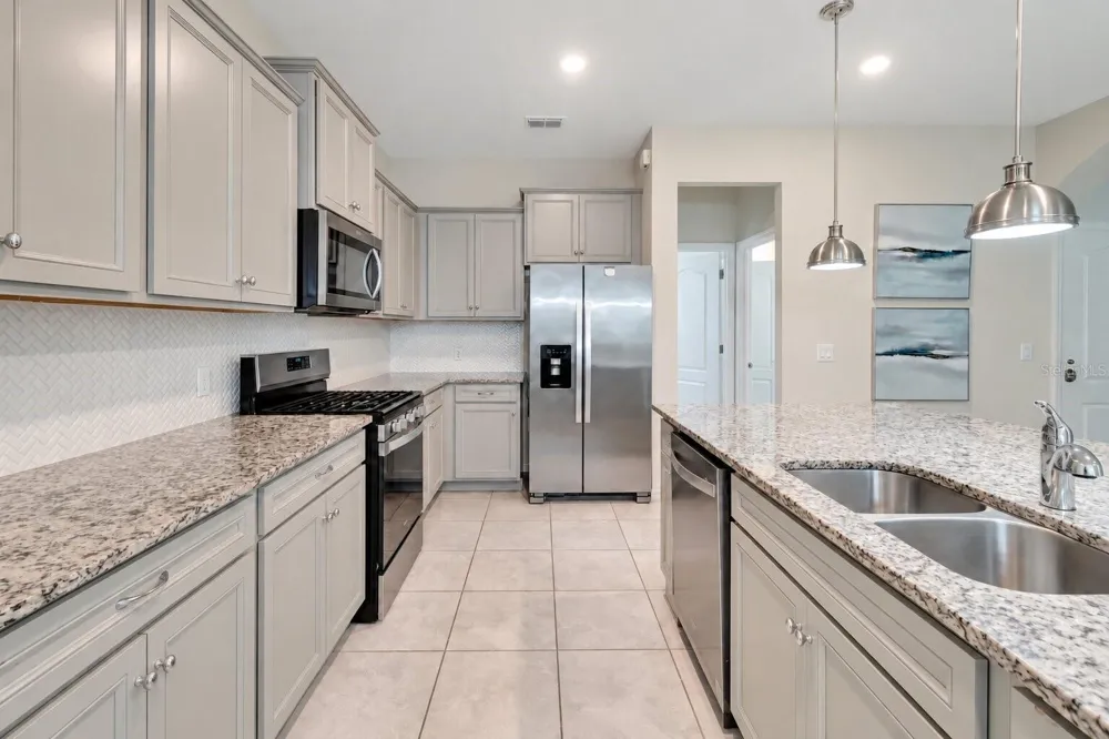 7312 OAKMOSS LOOP Davenport, FL 33837