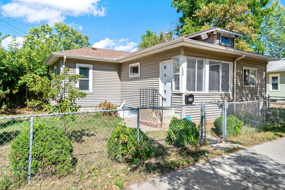 1008 Lowry Avenue Minneapolis, MN 55411