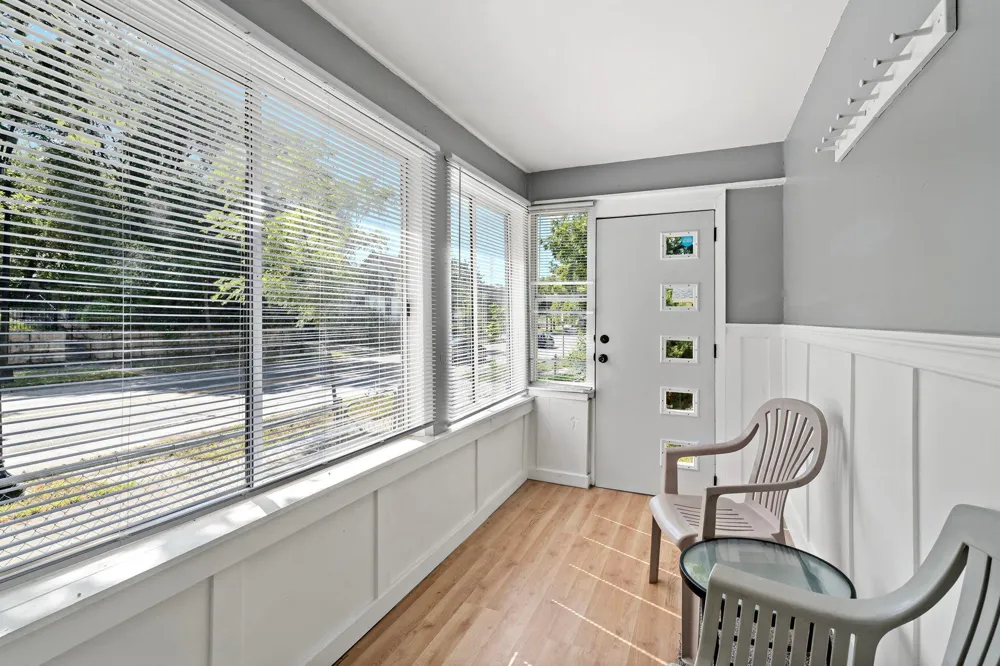 1008 Lowry Avenue Minneapolis, MN 55411