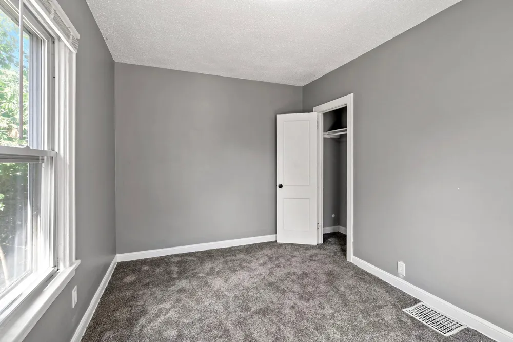 1008 Lowry Avenue Minneapolis, MN 55411