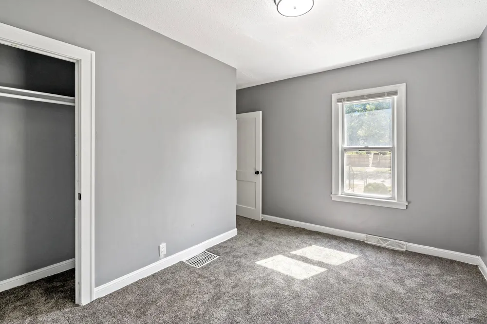 1008 Lowry Avenue Minneapolis, MN 55411
