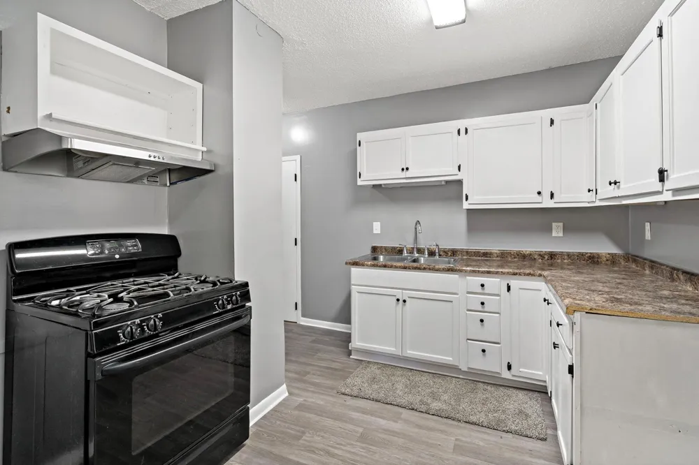 1008 Lowry Avenue Minneapolis, MN 55411