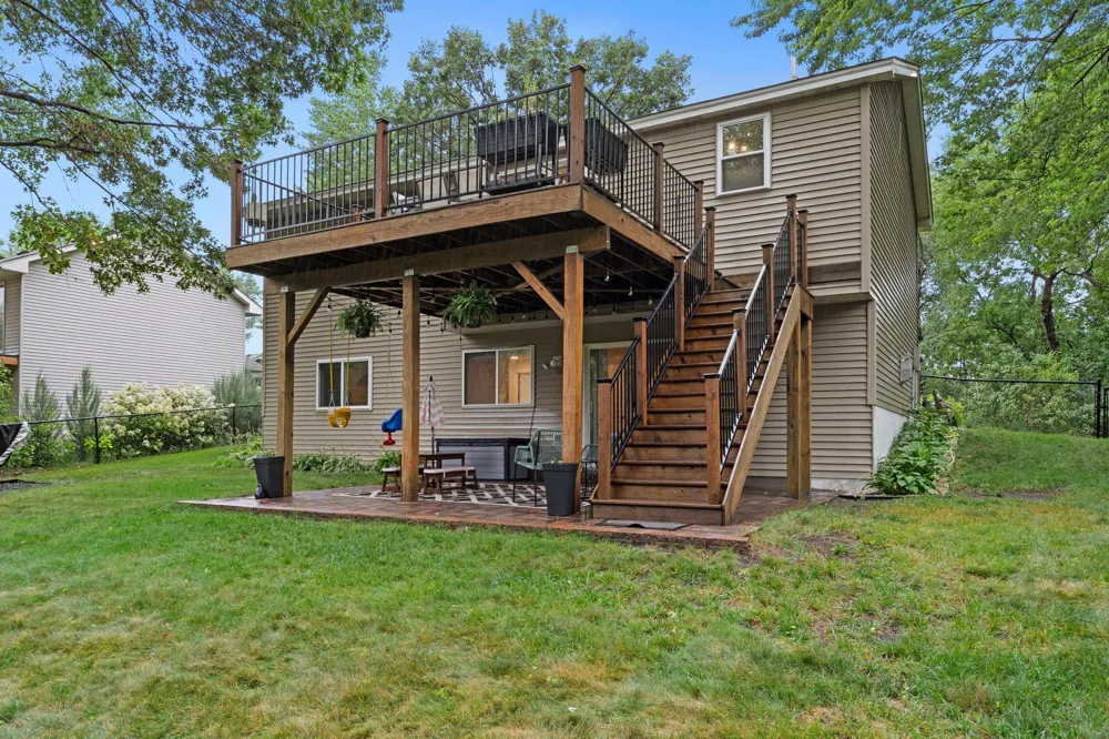 8537 Xylite Street NE Blaine, MN 55449