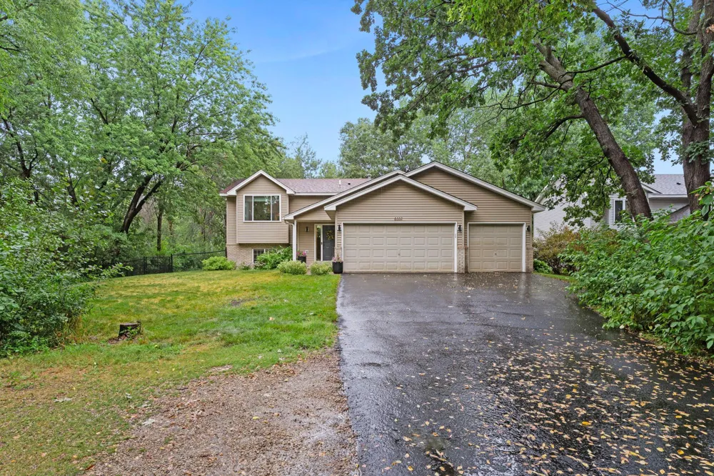 8537 Xylite Street NE Blaine, MN 55449