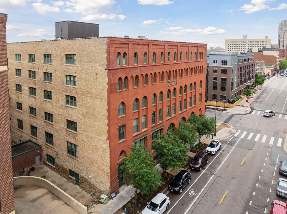 400 1st Street #304 Minneapolis, MN 55401