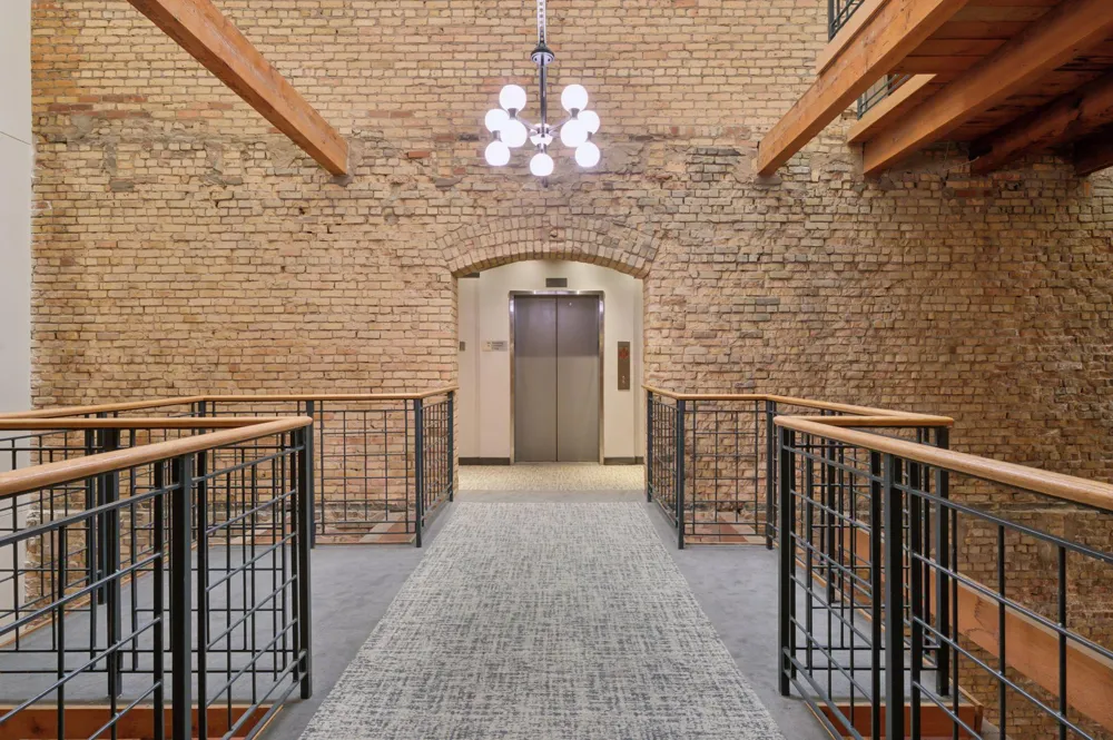 400 1st Street #304 Minneapolis, MN 55401