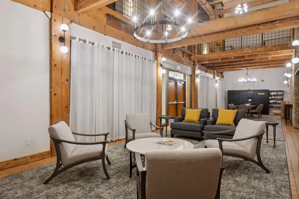 400 1st Street #304 Minneapolis, MN 55401