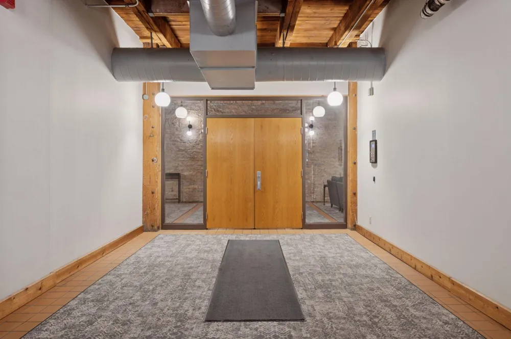 400 1st Street #304 Minneapolis, MN 55401