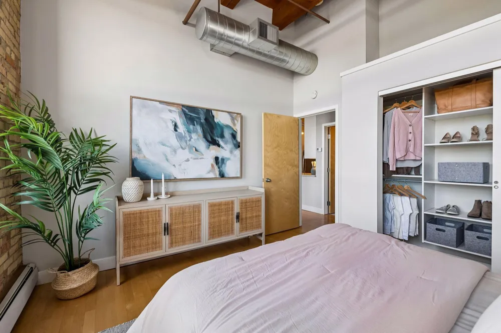 400 1st Street #304 Minneapolis, MN 55401