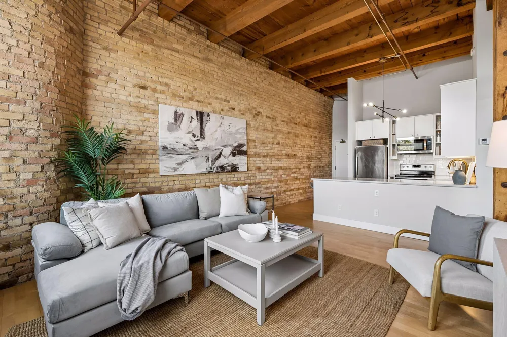 400 1st Street #304 Minneapolis, MN 55401