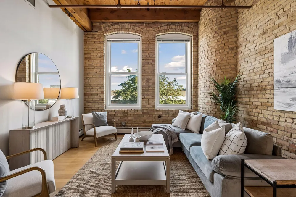 400 1st Street #304 Minneapolis, MN 55401