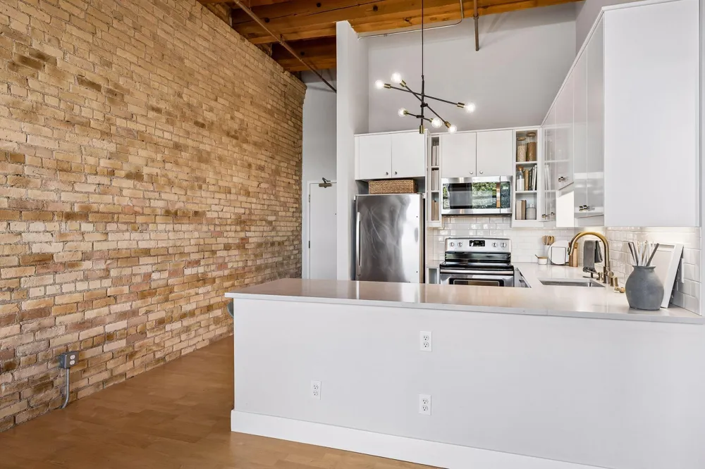 400 1st Street #304 Minneapolis, MN 55401