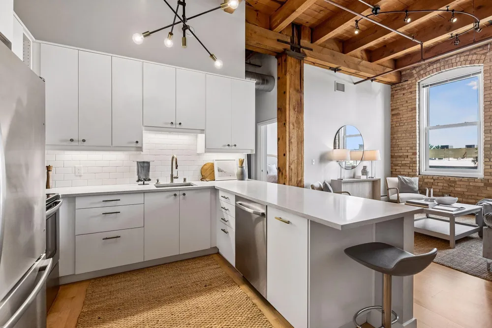 400 1st Street #304 Minneapolis, MN 55401