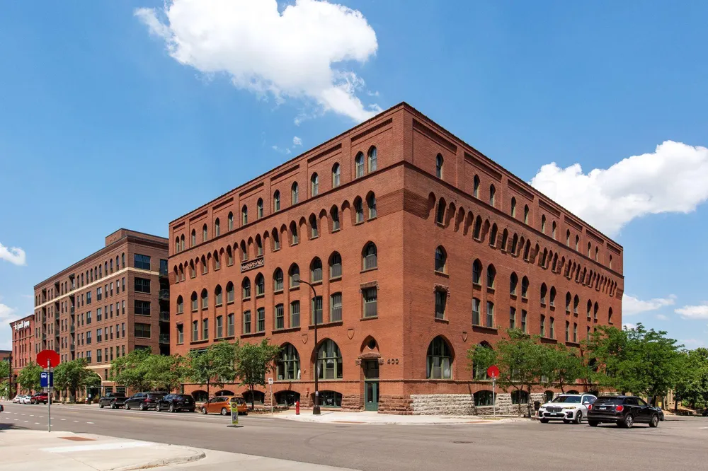 400 1st Street #304 Minneapolis, MN 55401