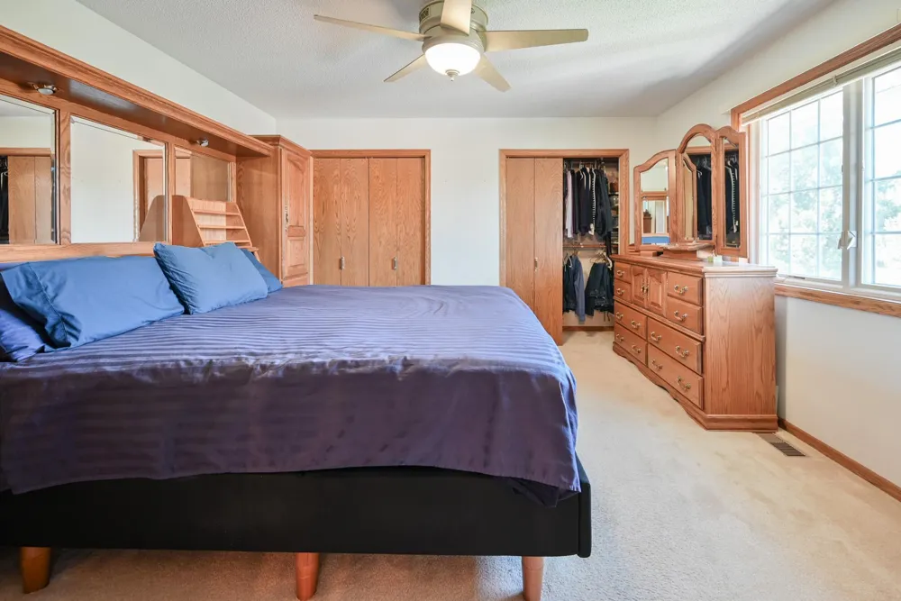 12892 Essex Way Apple Valley, MN 55124