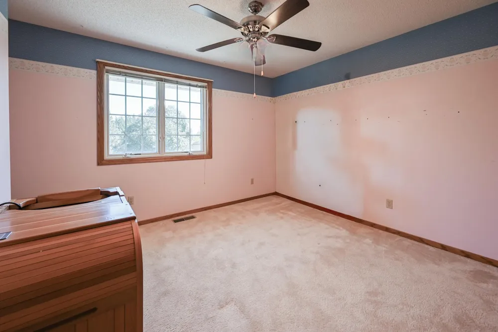 12892 Essex Way Apple Valley, MN 55124