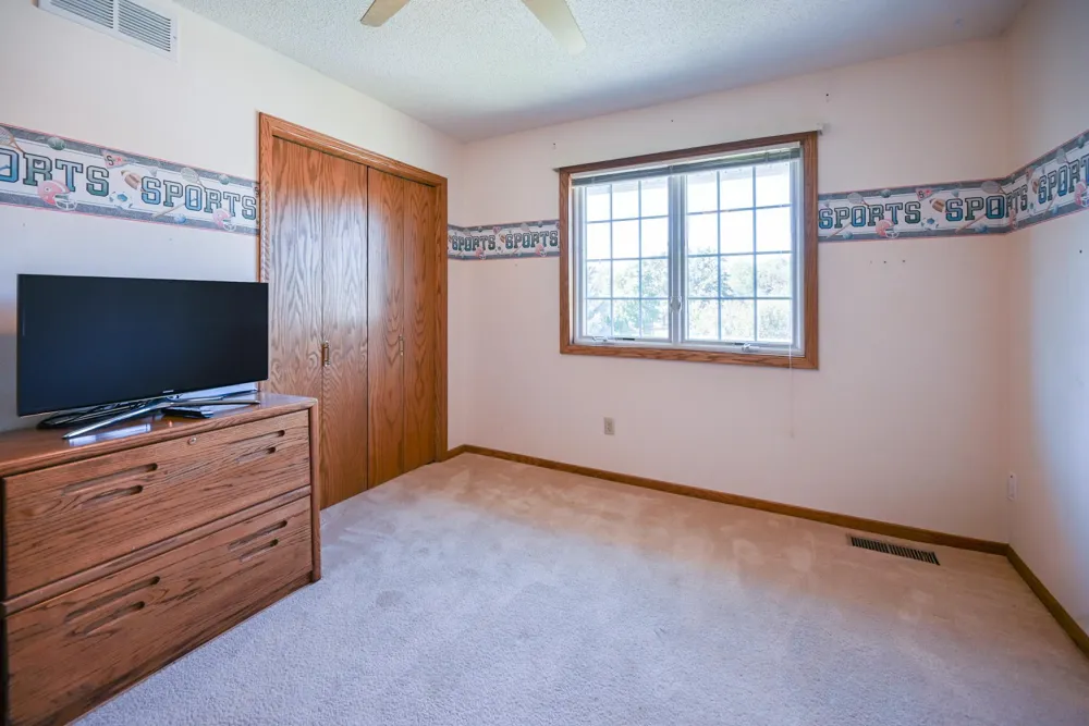 12892 Essex Way Apple Valley, MN 55124