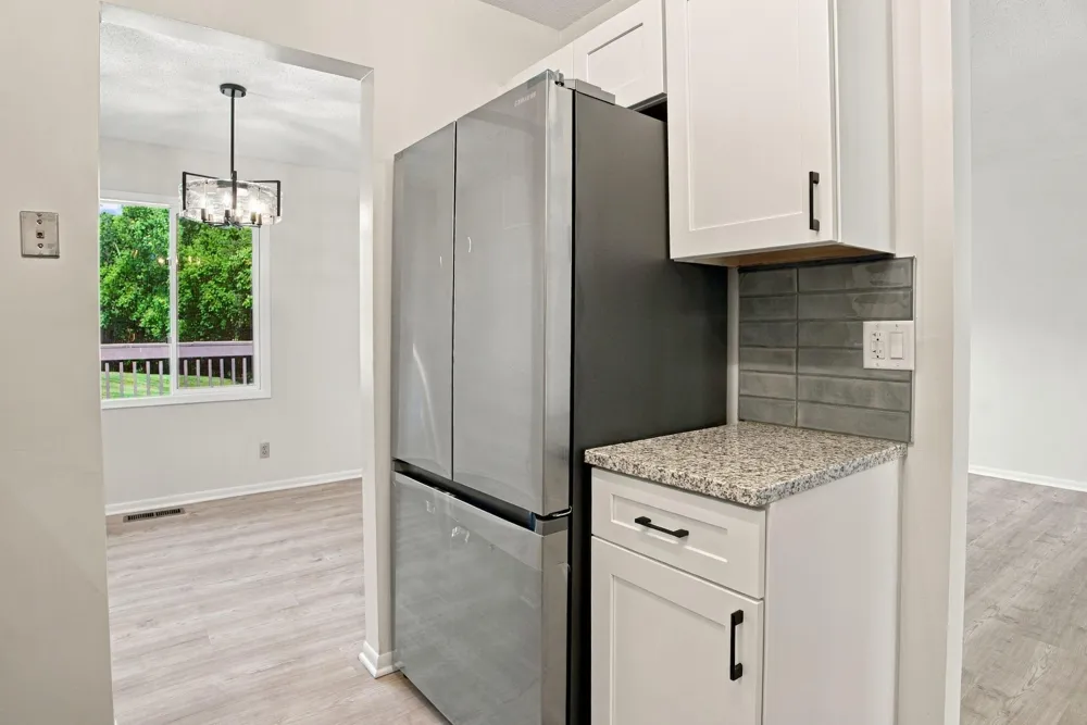 243 W Eagle Lake Drive Maple Grove, MN 55369