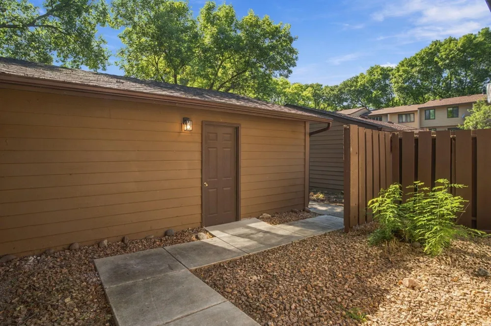 243 W Eagle Lake Drive Maple Grove, MN 55369