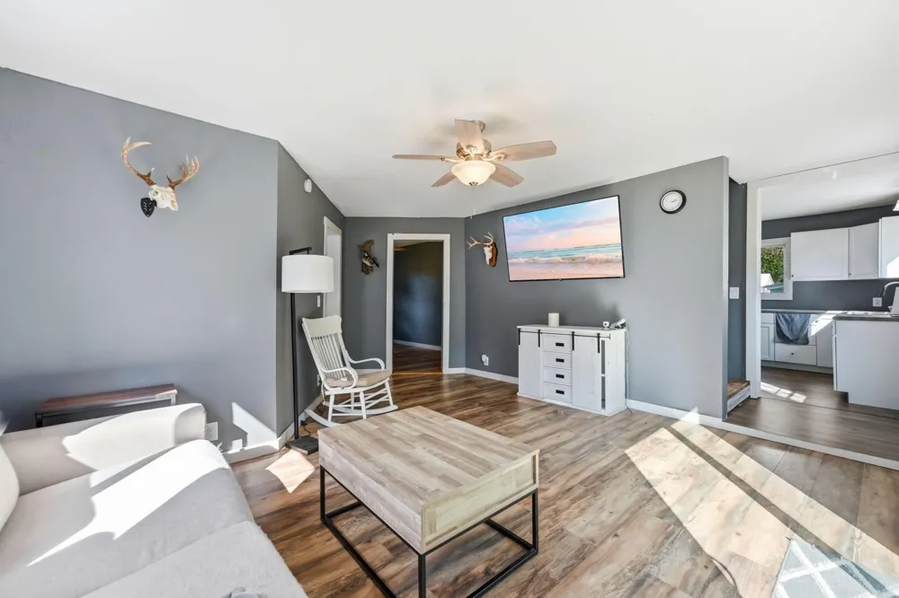 150 W Church Avenue Nelson, MN 56355