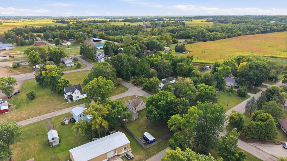 150 W Church Avenue Nelson, MN 56355