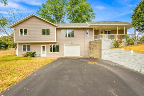 2835 Pioneer Lane