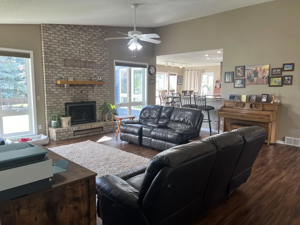 825 S Hubbard Avenue Litchfield, MN 55355