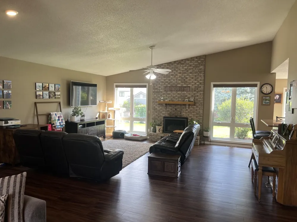 825 S Hubbard Avenue Litchfield, MN 55355