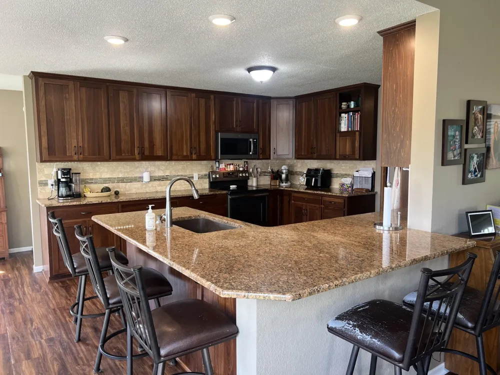 825 S Hubbard Avenue Litchfield, MN 55355