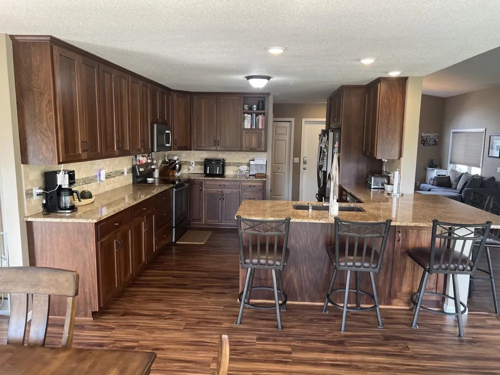 825 S Hubbard Avenue Litchfield, MN 55355