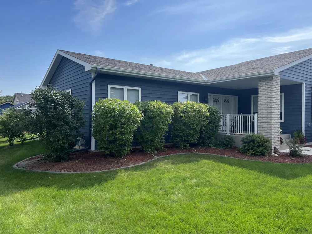 825 S Hubbard Avenue Litchfield, MN 55355