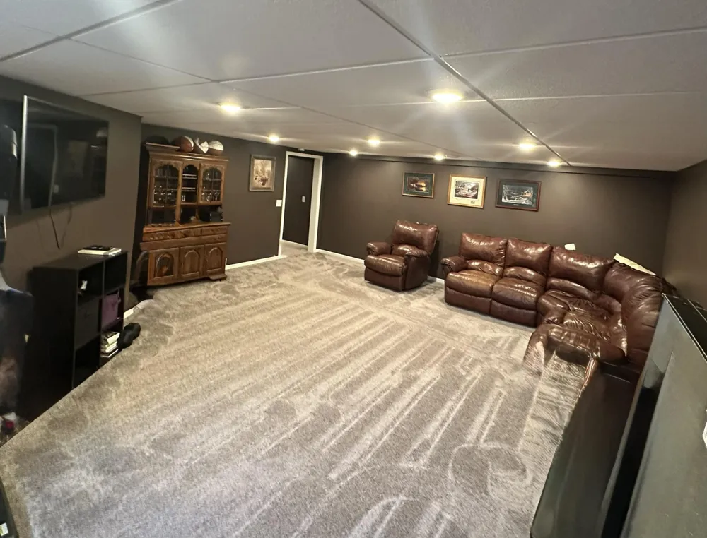 825 S Hubbard Avenue Litchfield, MN 55355