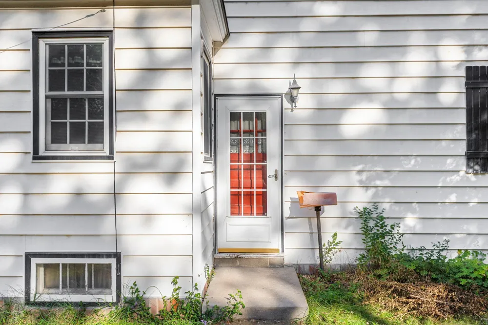 1831 County Road I W Shoreview, MN 55126