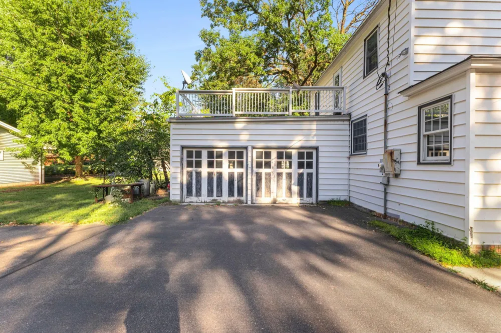 1831 County Road I W Shoreview, MN 55126