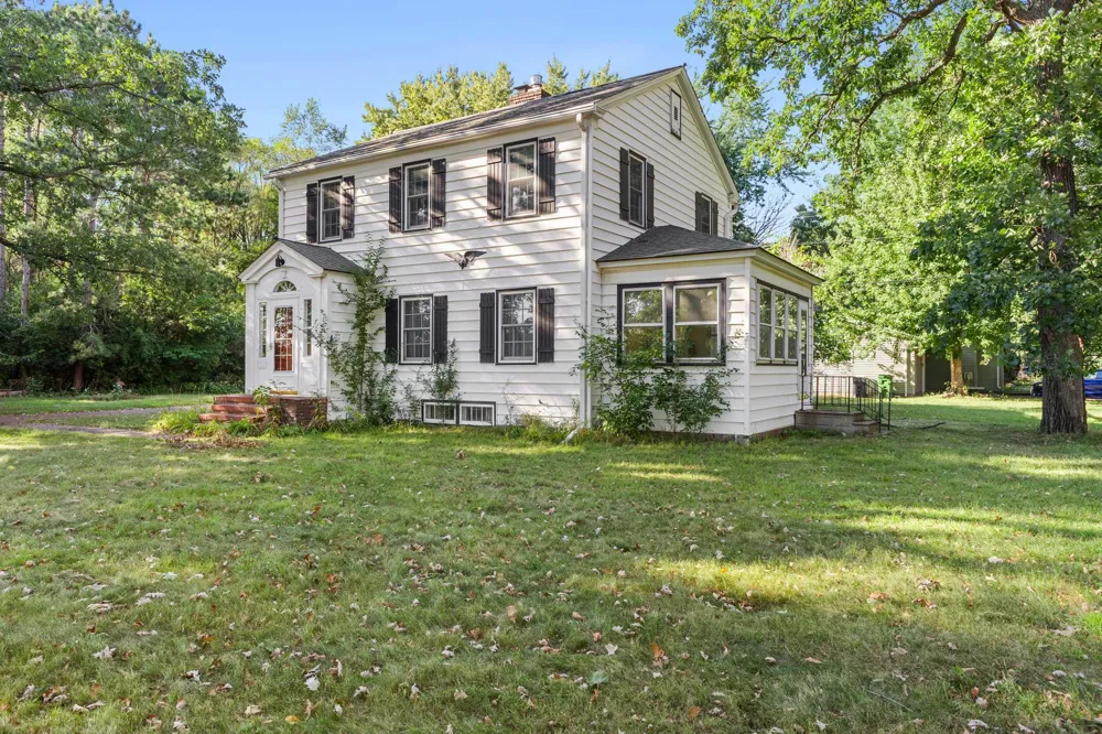 1831 County Road I W Shoreview, MN 55126