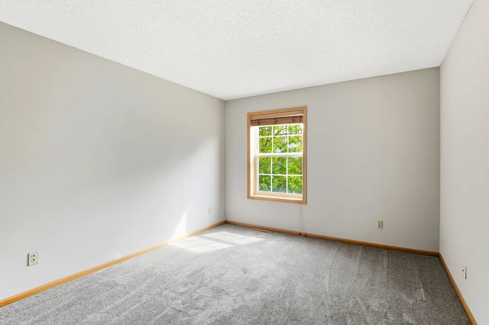 2036 Chicory Way Chanhassen, MN 55317