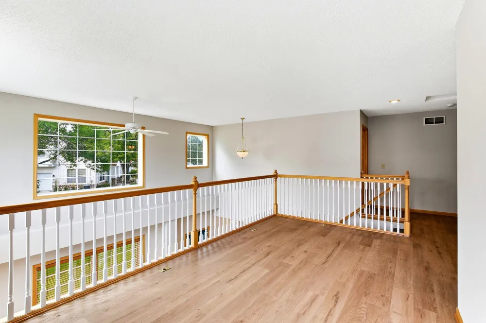 2036 Chicory Way Chanhassen, MN 55317
