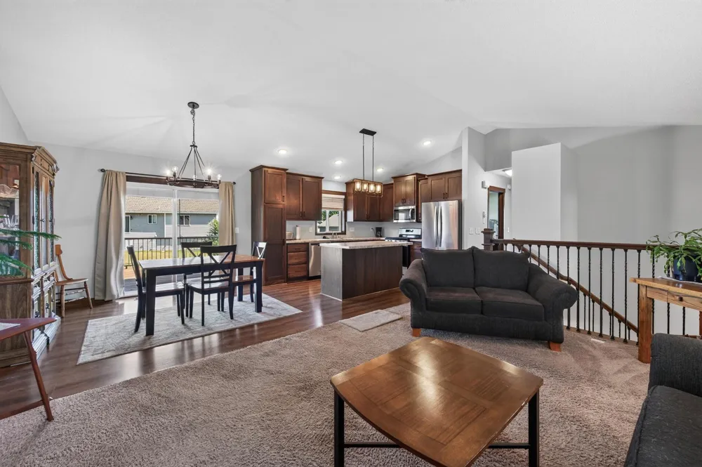 26213 24th Street W Zimmerman, MN 55398