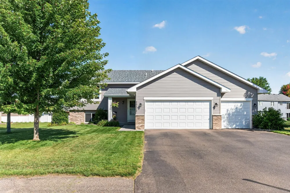26213 24th Street W Zimmerman, MN 55398