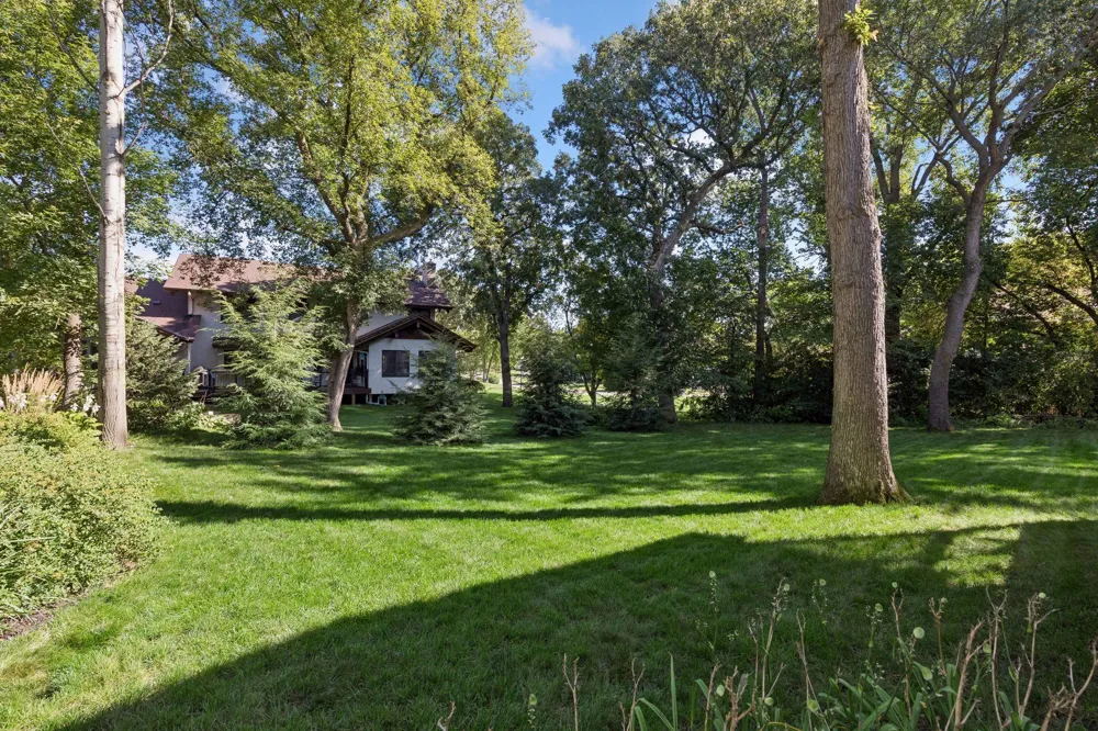 17866 179th Trail W Lakeville, MN 55044