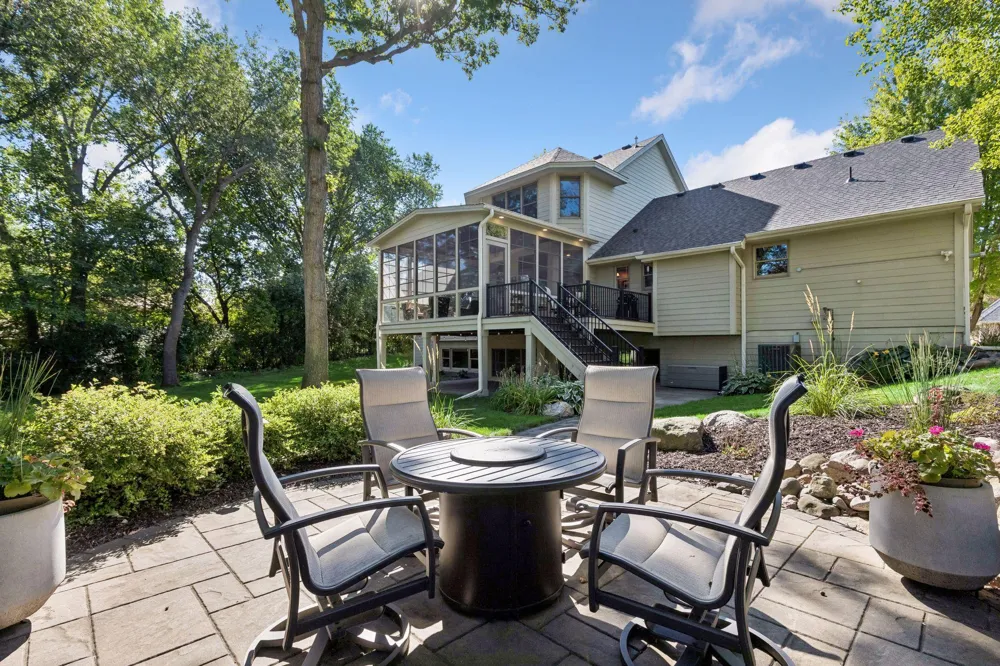 17866 179th Trail W Lakeville, MN 55044