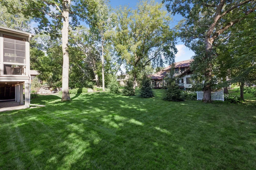 17866 179th Trail W Lakeville, MN 55044