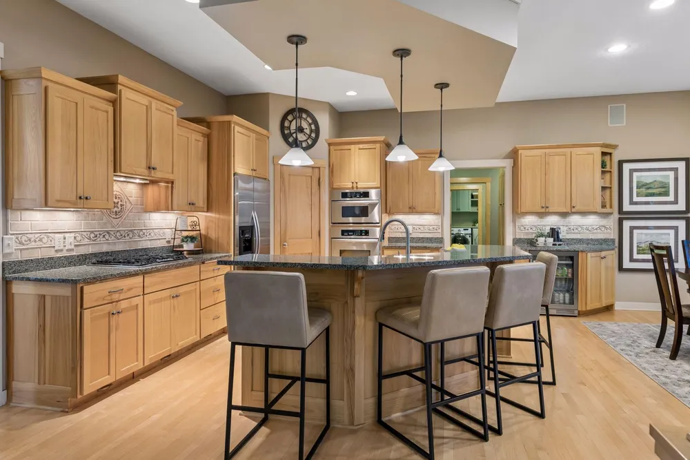 17866 179th Trail W Lakeville, MN 55044