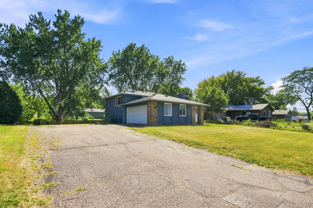 360 Brooks Avenue W Roseville, MN 55113