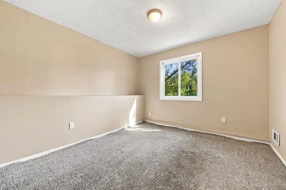 360 Brooks Avenue W Roseville, MN 55113