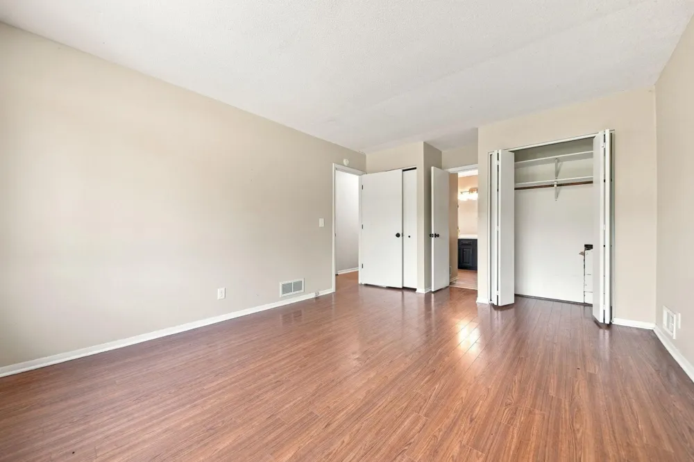 360 Brooks Avenue W Roseville, MN 55113
