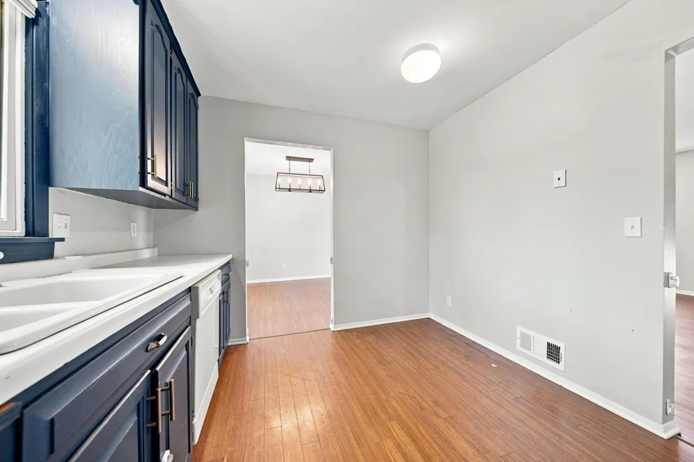 360 Brooks Avenue W Roseville, MN 55113