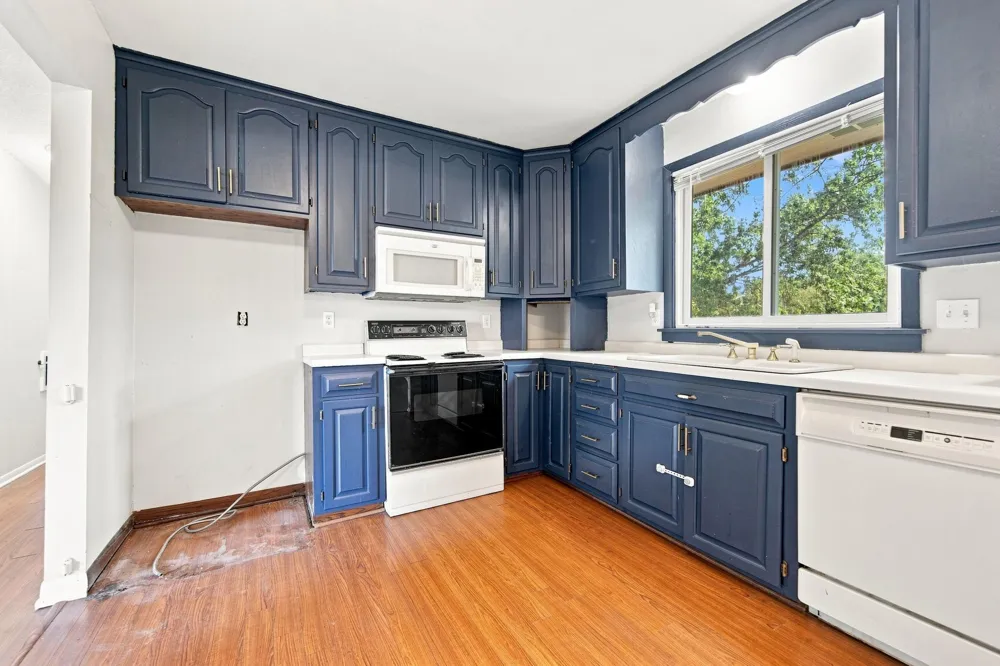 360 Brooks Avenue W Roseville, MN 55113